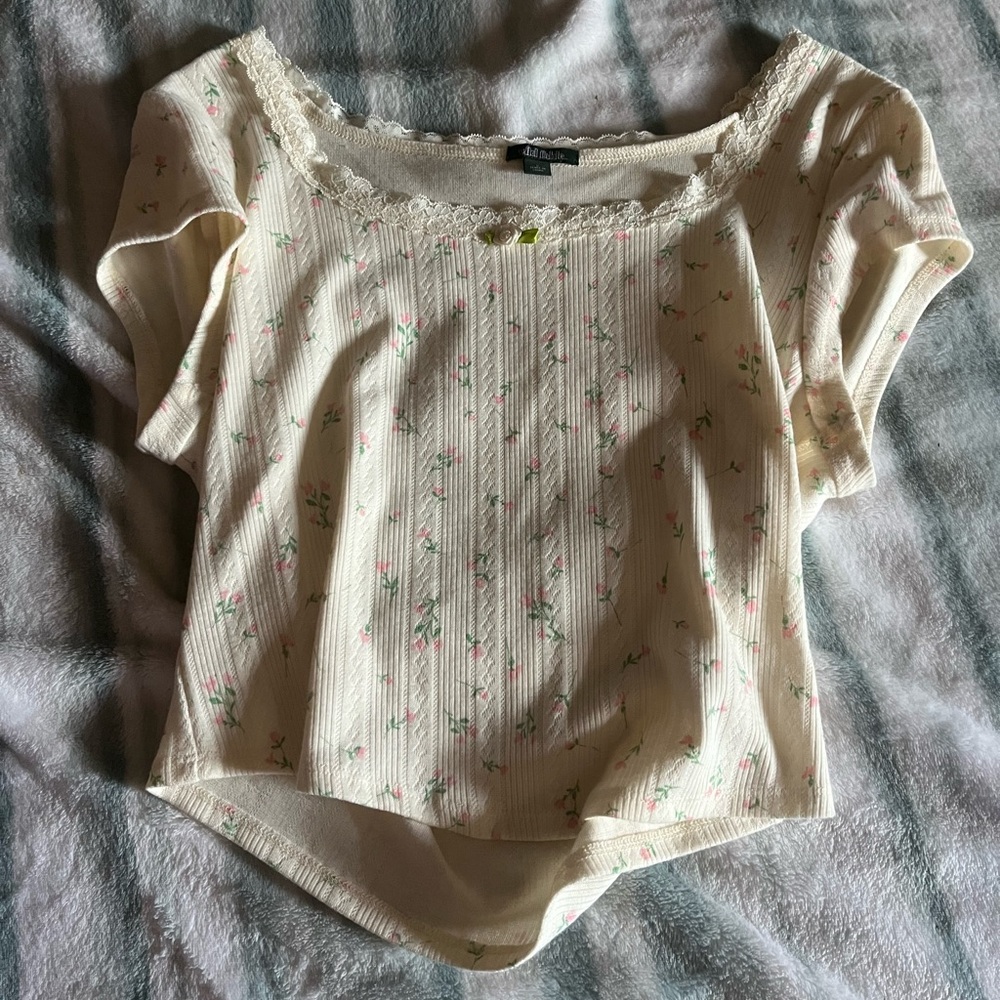 petite floral square neck shirt